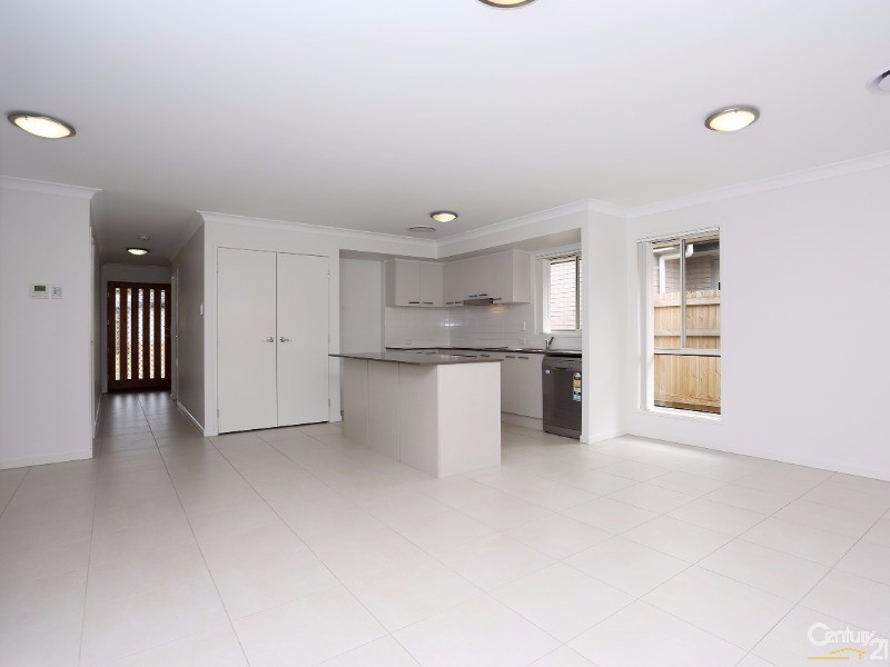 74 Mapleton Drive, North Lakes QLD 4509