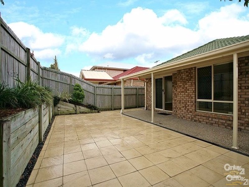 15 Morwell Crescent, North Lakes QLD 4509