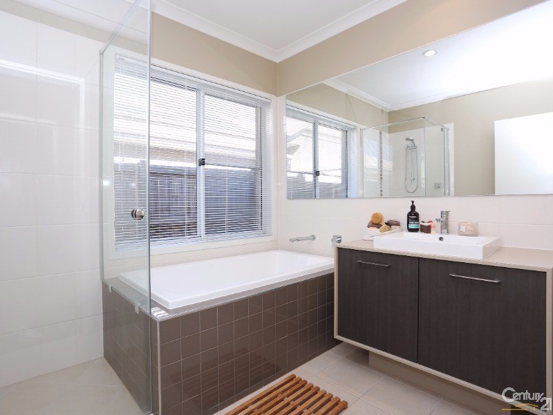 17 Lytham Street, North Lakes QLD 4509