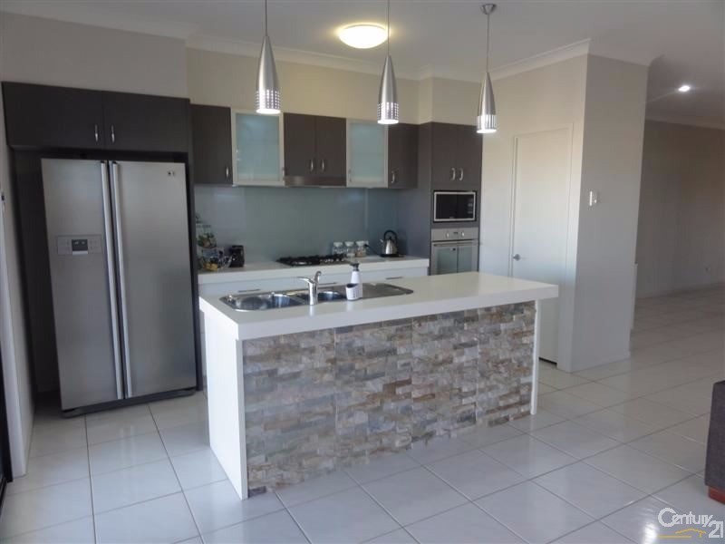 12 Morgan Street, North Lakes QLD 4509