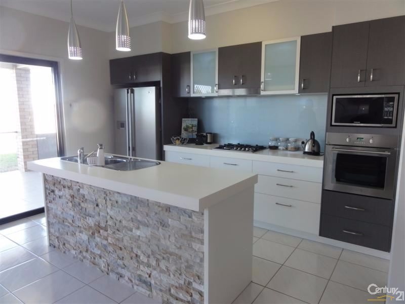 12 Morgan Street, North Lakes QLD 4509