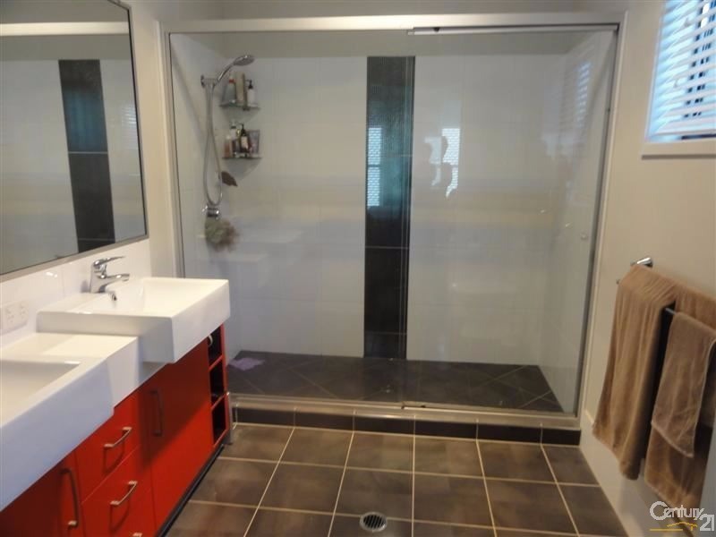 12 Morgan Street, North Lakes QLD 4509