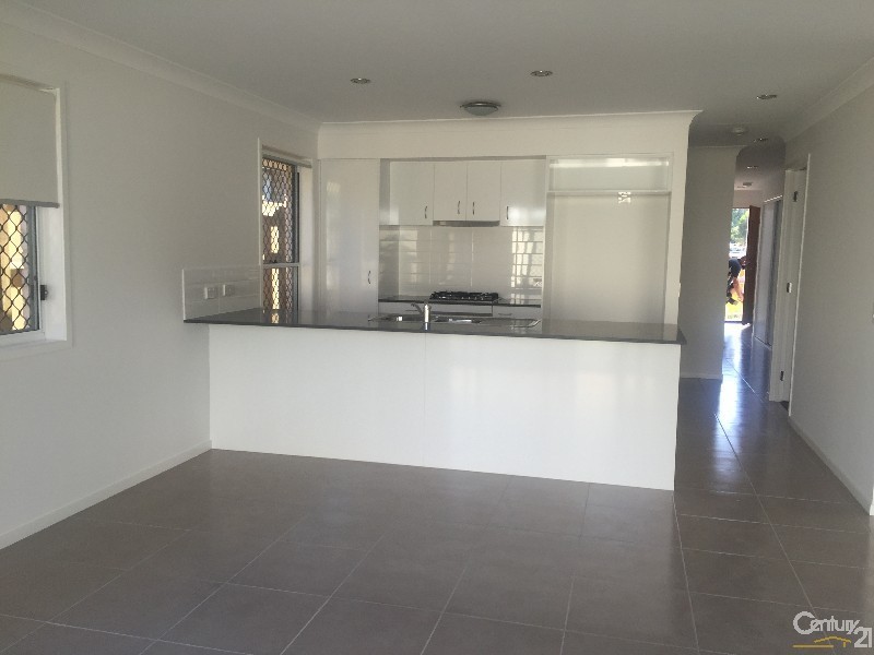 4 Shearer Crescent, Kallangur QLD 4503