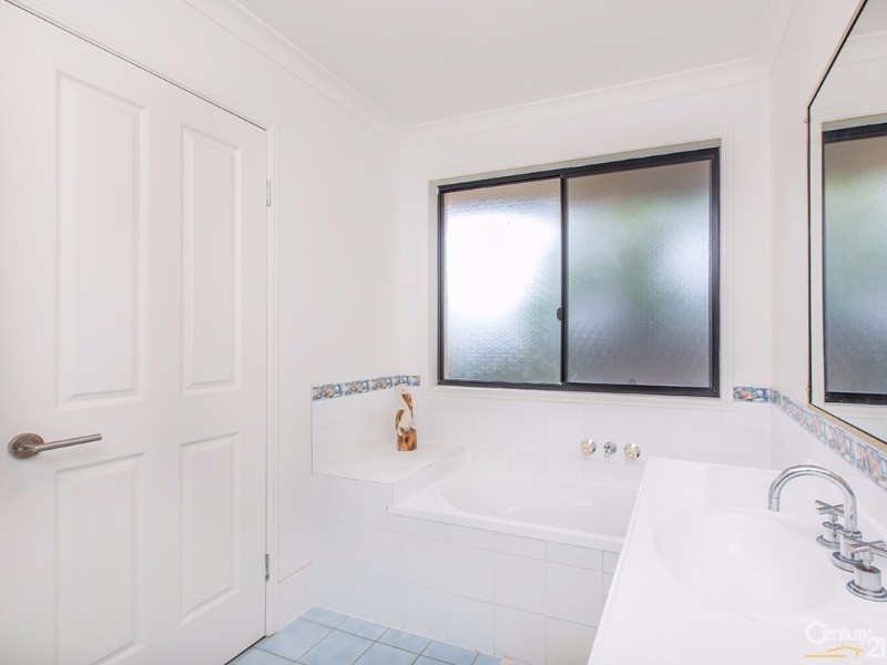 17 Songlark Court, Mango Hill QLD 4509