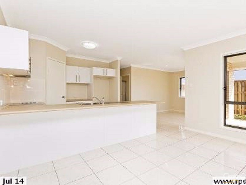 6 Melville Parade, North Lakes QLD 4509