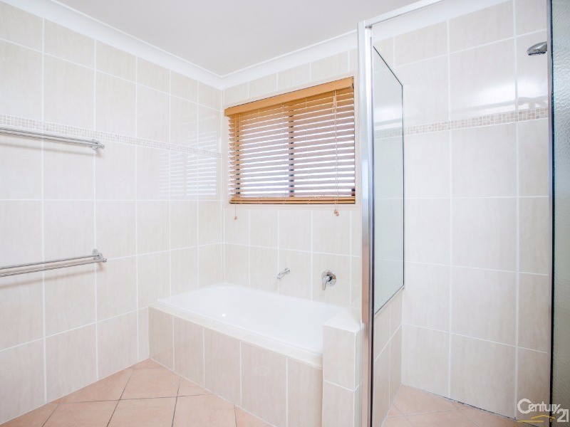 5 Chesterton Court, North Lakes QLD 4509