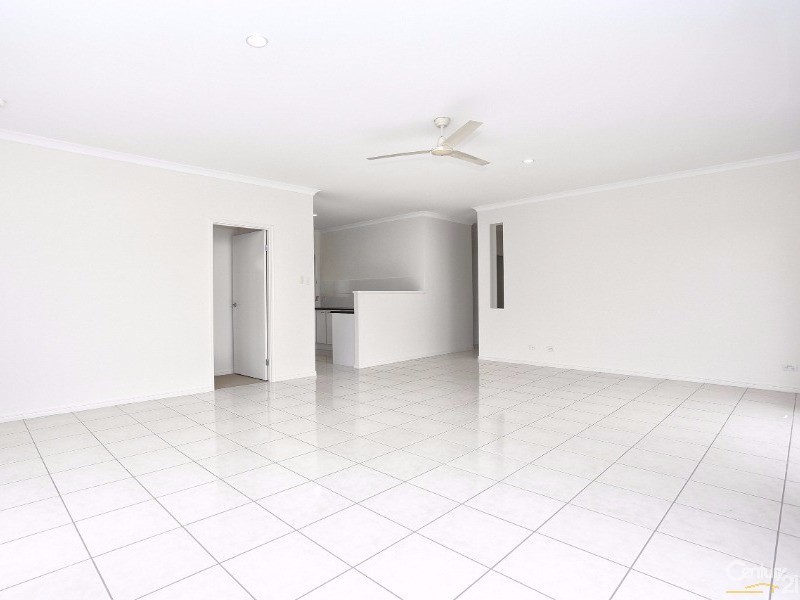 71 Cottonwood Circuit, North Lakes QLD 4509