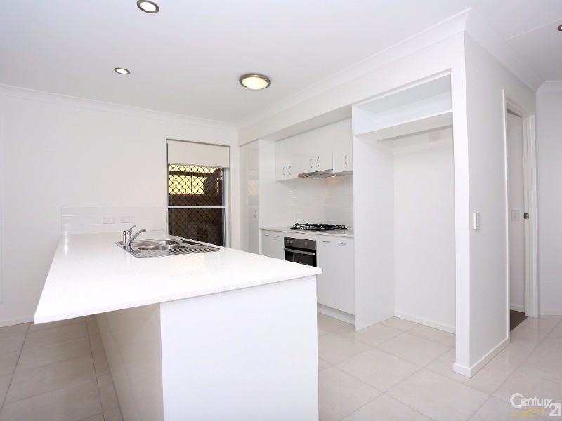 6 Shearer Crescent, Kallangur QLD 4503