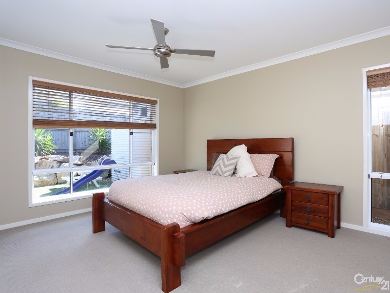 17 Lytham Circuit, North Lakes QLD 4509