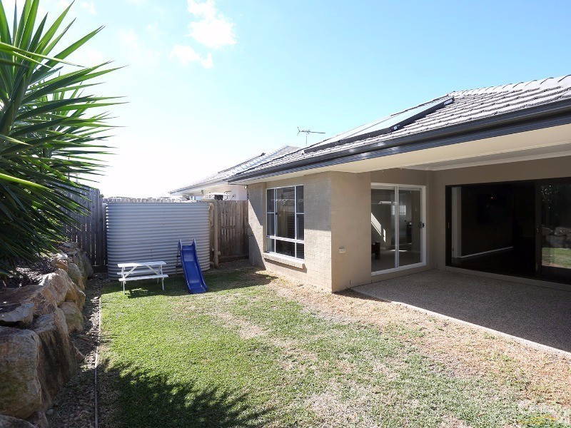 17 Lytham Circuit, North Lakes QLD 4509
