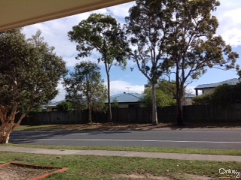 2/49 Higgs Street, Deception Bay QLD 4508