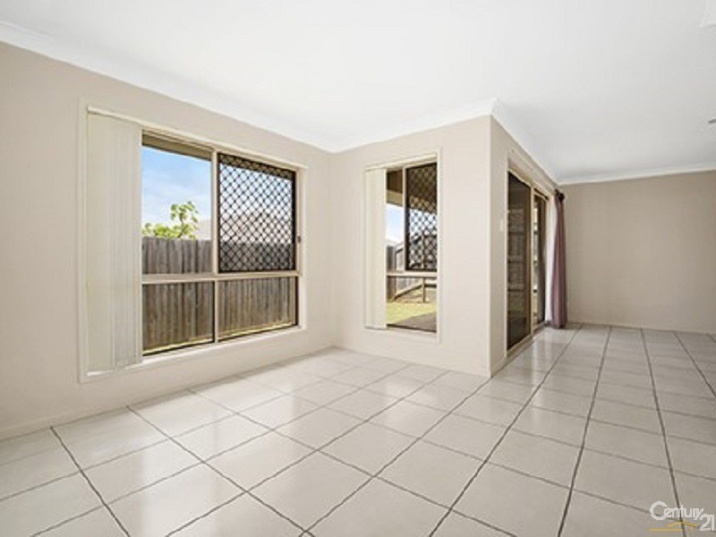 3 Daintree Circuit, North Lakes QLD 4509