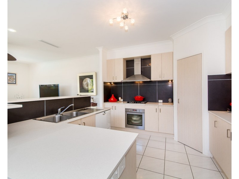 51 Dunebean Drive, Banksia Beach QLD 4507