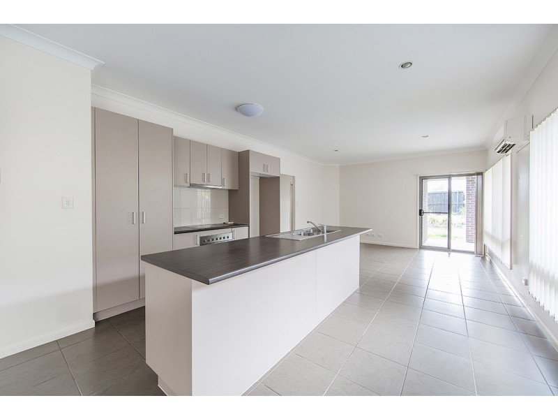 14 Menara Circuit, North Lakes QLD 4509