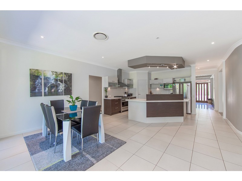 24 Elkington Circuit, North Lakes QLD 4509