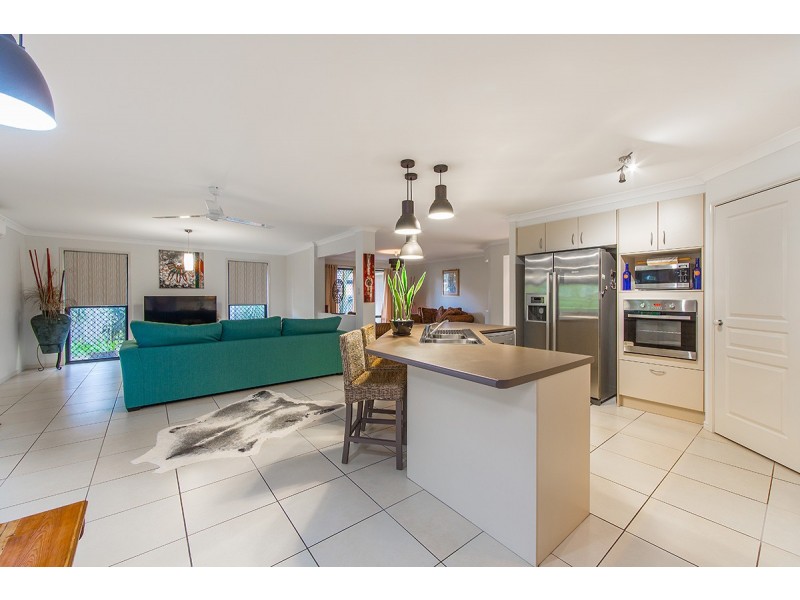 95 Kurrajong Drive, Warner QLD 4500