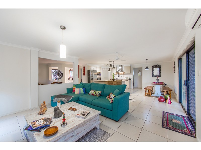 95 Kurrajong Drive, Warner QLD 4500