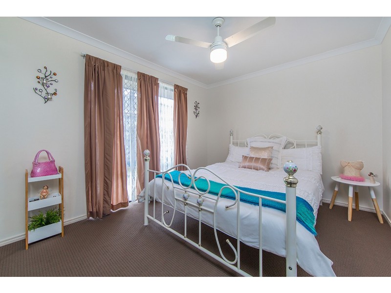 95 Kurrajong Drive, Warner QLD 4500