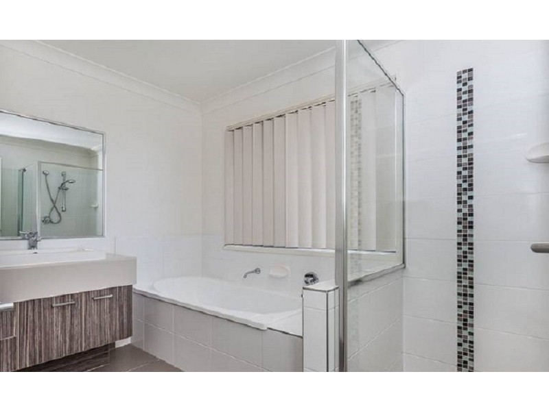 11 Ganton Street, North Lakes QLD 4509