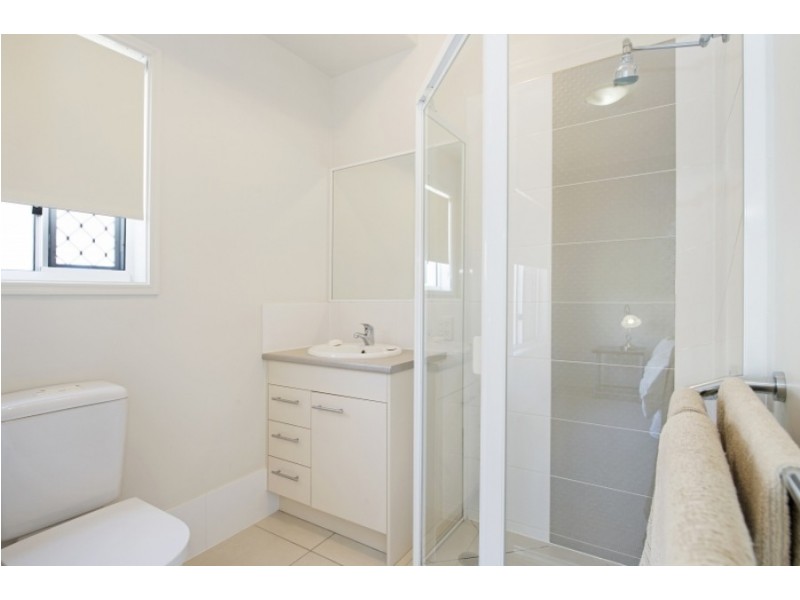 8 Nina Crescent, North Lakes QLD 4509