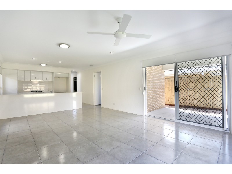 6 Shearer Crescent, Kallangur QLD 4503