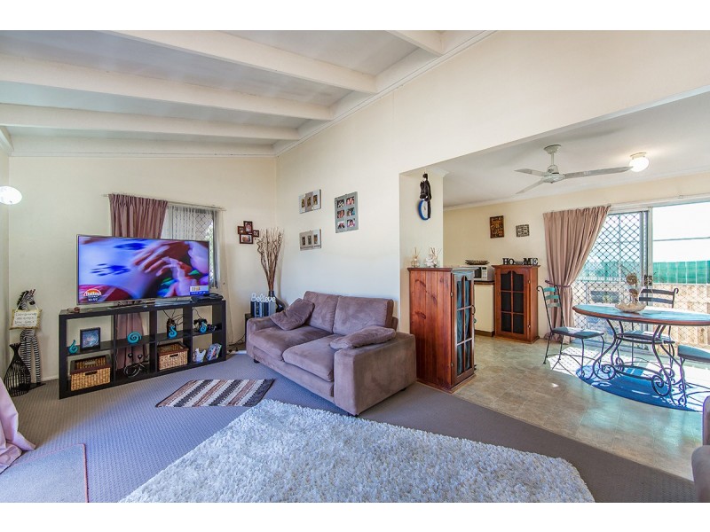 22 Dolphin St, Deception Bay QLD 4508