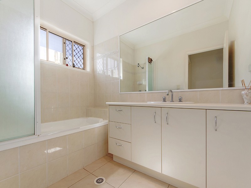 16 Brockman Street, North Lakes QLD 4509