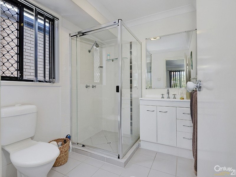 4 Sunstone Circuit, Mango Hill QLD 4509