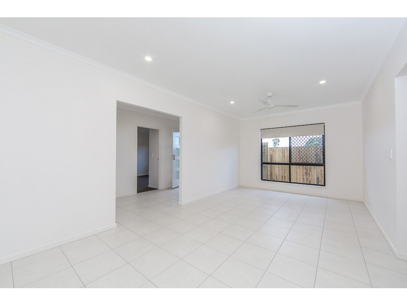 1/38 Shoreview Boulevard, Griffin QLD 4503
