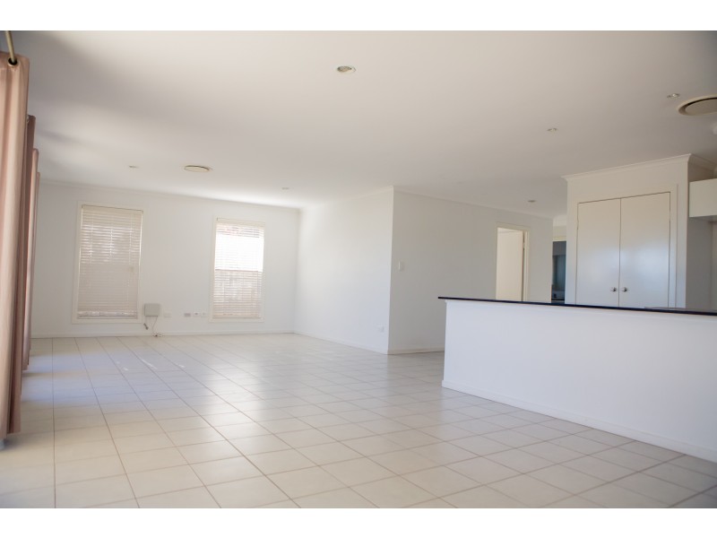 5 Scenic Drive, Murrumba Downs QLD 4503