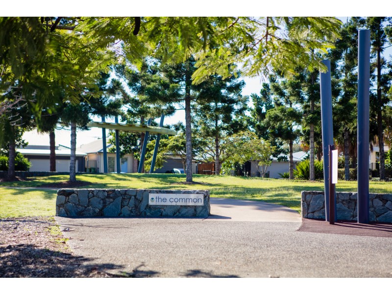 5 Scenic Drive, Murrumba Downs QLD 4503