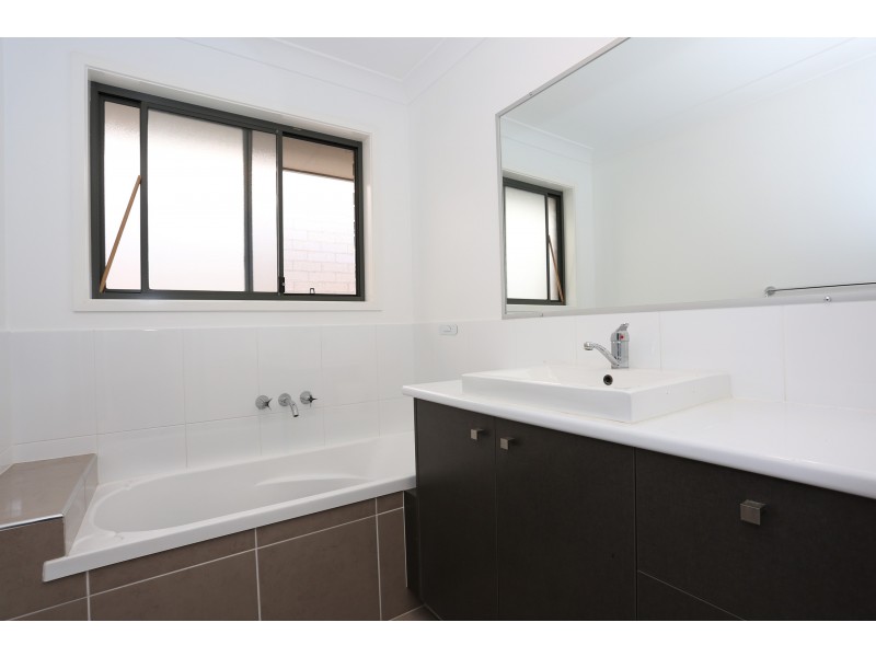 36 Livingstone Court, North Lakes QLD 4509