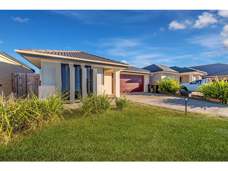 42 Denham Crescent, North Lakes QLD 4509