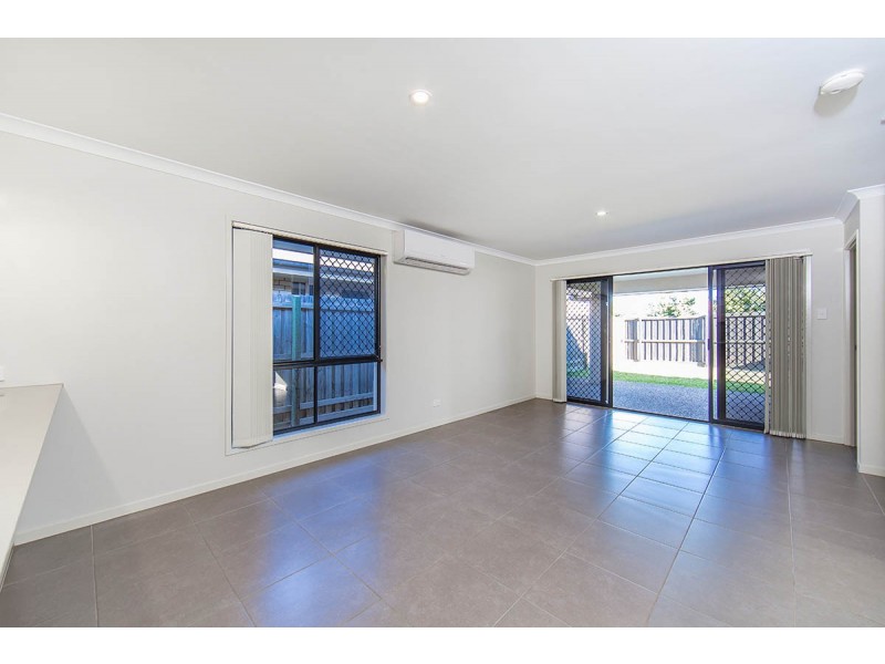 42 Denham Crescent, North Lakes QLD 4509