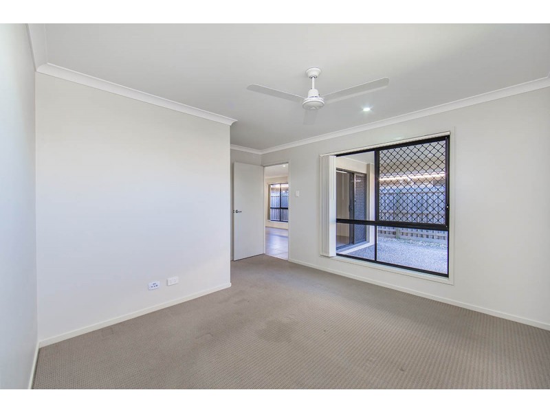 42 Denham Crescent, North Lakes QLD 4509