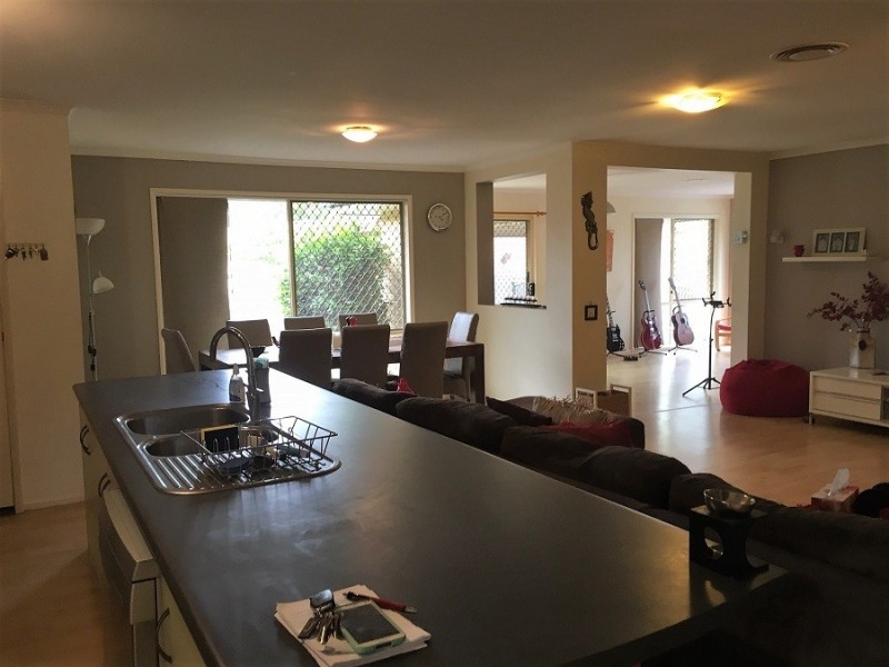 12 Ainslie Street, North Lakes QLD 4509