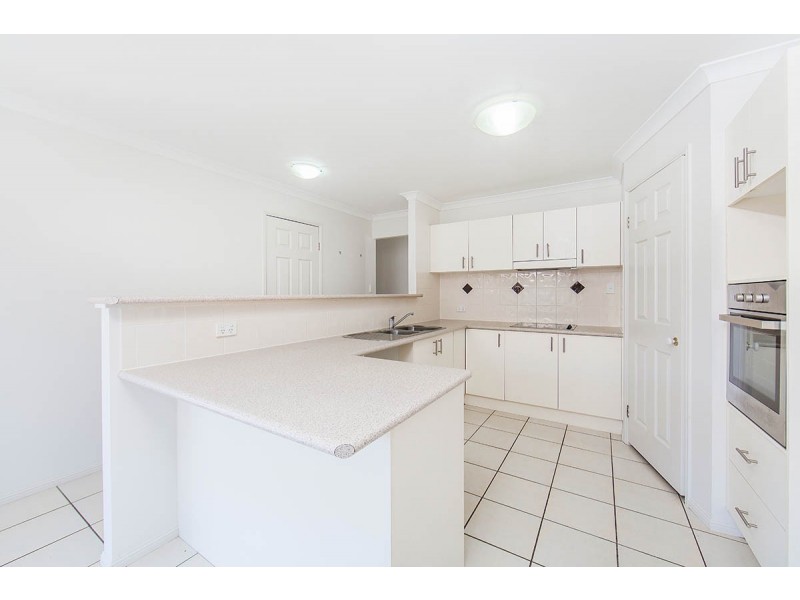 17 Cambridge Street, Rothwell QLD 4022