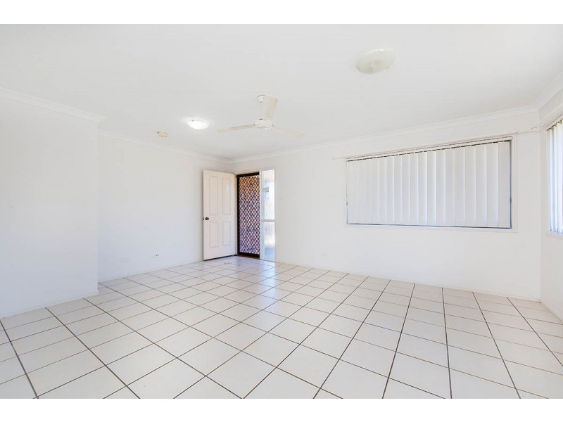 17 Cambridge Street, Rothwell QLD 4022