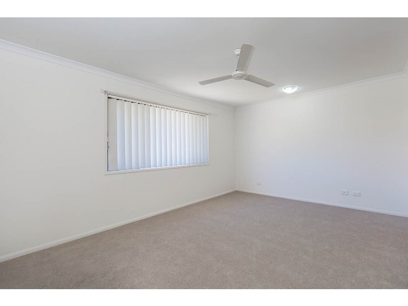 17 Cambridge Street, Rothwell QLD 4022