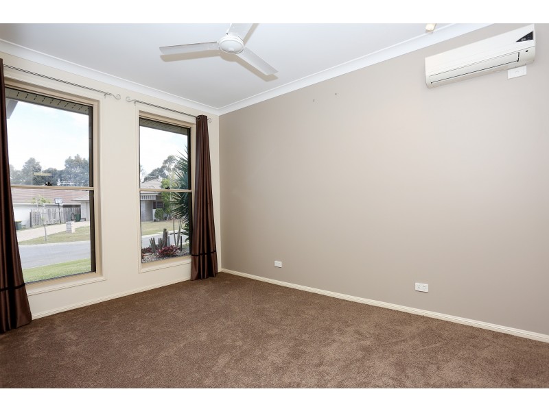 54 Gibbs Street, North Lakes QLD 4509