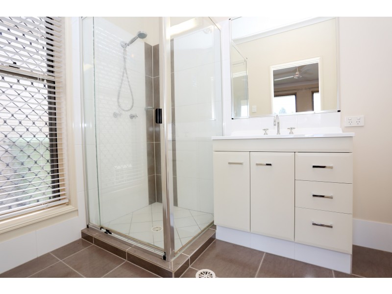 54 Gibbs Street, North Lakes QLD 4509