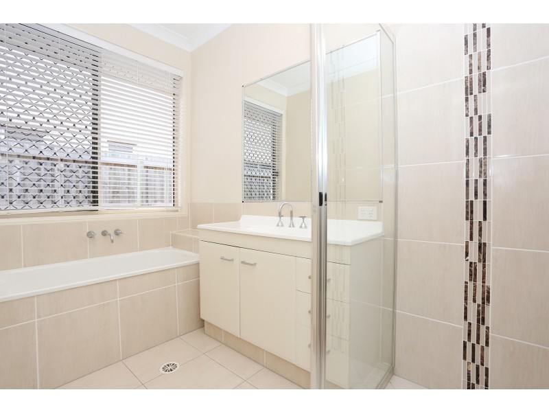54 Gibbs Street, North Lakes QLD 4509