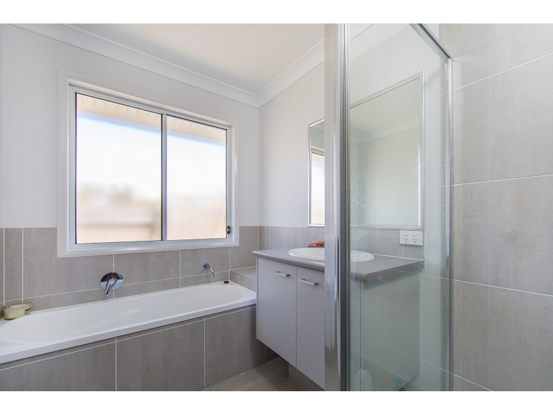 19 Bayleaf St, Griffin QLD 4503