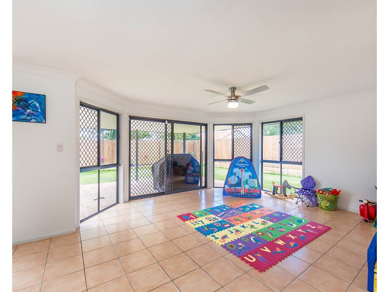 24 Page Street, North Lakes QLD 4509