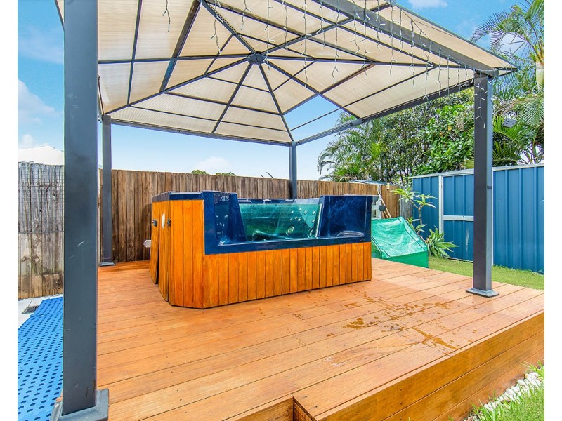 24 Page Street, North Lakes QLD 4509