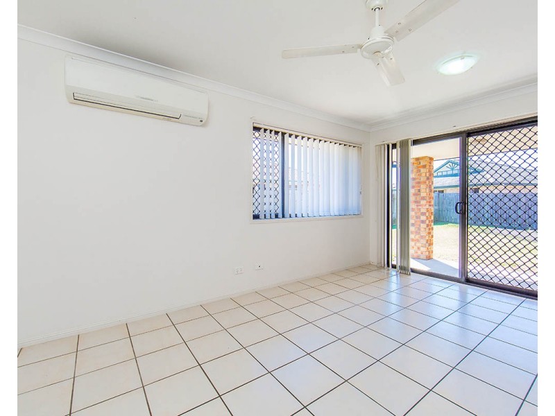 17 Cambridge Street, Rothwell QLD 4022