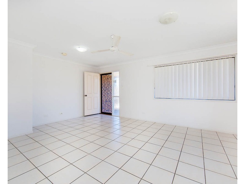 17 Cambridge Street, Rothwell QLD 4022