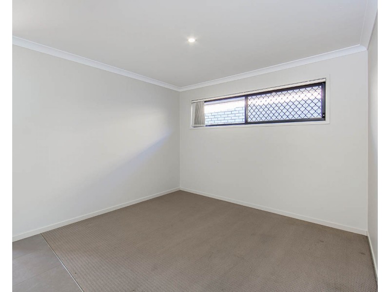 42 Denham Crescent, North Lakes QLD 4509