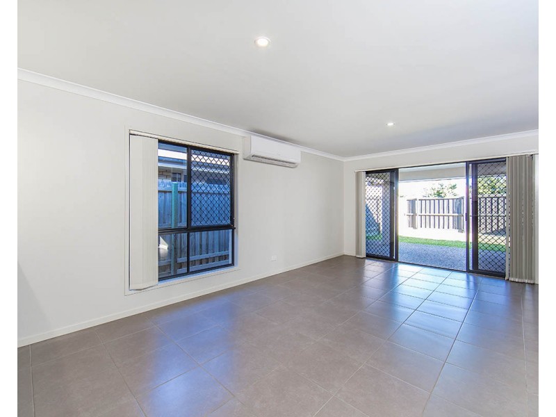 42 Denham Crescent, North Lakes QLD 4509