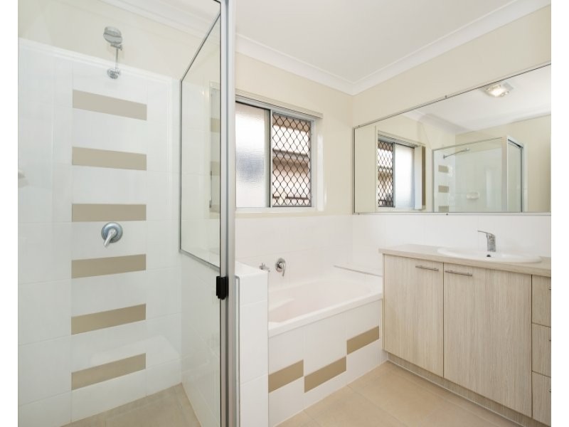 150 Nicklaus Parade, North Lakes QLD 4509